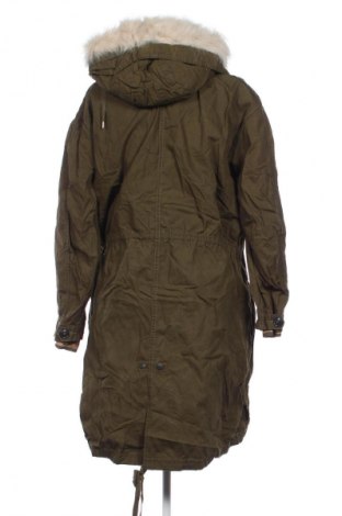 Дамско яке Closed, Размер S, Цвят Зелен, Цена 249,99 лв.