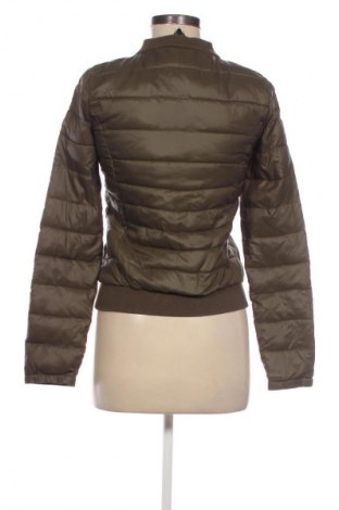 Дамско яке ONLY, Размер XS, Цвят Зелен, Цена 41,06 лв.