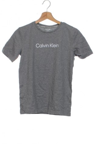 Kinder T-Shirt Calvin Klein, Größe 8-9y/ 134-140 cm, Farbe Grau, Preis 24,99 €