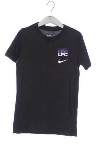 Dětské tričko  Nike, Velikost 6-7y/ 122-128 cm, Barva Šedá, Cena  386,00 Kč