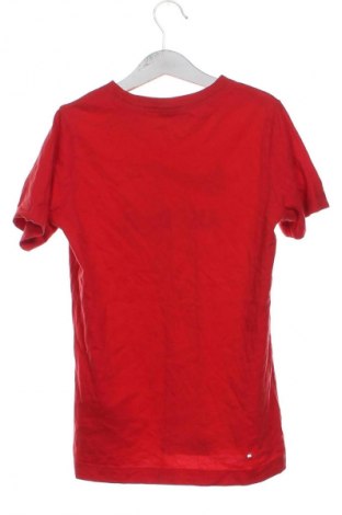 Dětské tričko  Nike, Velikost 7-8y/ 128-134 cm, Barva Červená, Cena  179,00 Kč