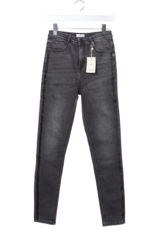 Dětské džíny  Mango, Velikost 15-18y/ 170-176 cm, Barva Šedá, Cena  361,00 Kč