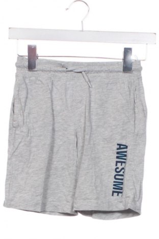 Kinder Shorts C&A, Größe 6-7y/ 122-128 cm, Farbe Grau, Preis 6,99 €