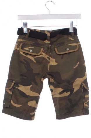 Детски къс панталон Kids World, Размер 8-9y/ 134-140 см, Цвят Многоцветен, Цена 23,99 лв.