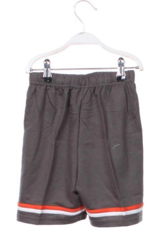 Kinder Shorts Unbranded, Größe 6-7y/ 122-128 cm, Farbe Grau, Preis 9,99 €