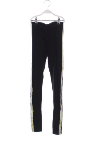Dětské legíny  H&M, Velikost 7-8y/ 128-134 cm, Barva Vícebarevné, Cena  179,00 Kč