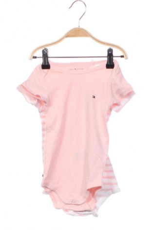 Kinder - Set Tommy Hilfiger, Größe 6-9m/ 68-74 cm, Farbe Mehrfarbig, Preis 67,99 €