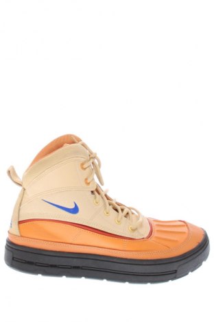 Детски обувки Nike, Размер 38, Цвят Многоцветен, Цена 76,99 лв.