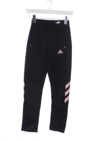 Детско спортно долнище Adidas, Размер 9-10y/ 140-146 см, Цвят Черен, Цена 38,99 лв.
