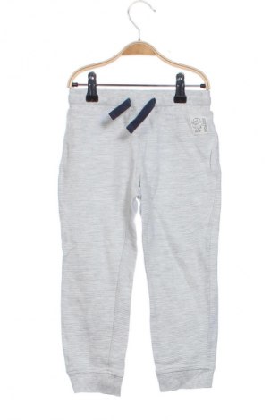 Gyerek sport nadrág C&A, Méret 3-4y / 104-110 cm, Szín Szürke, Ár 5 000 Ft