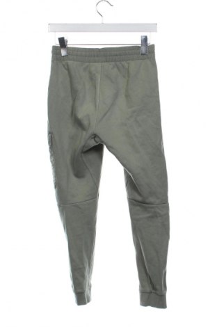 Детско спортно долнище Nike, Размер 11-12y/ 152-158 см, Цвят Зелен, Цена 91,20 лв.