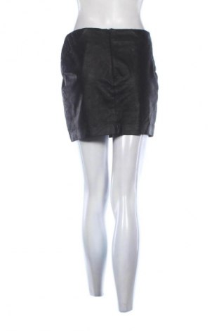 Skórzana spódnica Comptoir Des Cotonniers, Rozmiar M, Kolor Czarny, Cena 122,99 zł