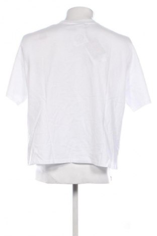 Pánské tričko  Bershka, Velikost M, Barva Vícebarevné, Cena  396,00 Kč