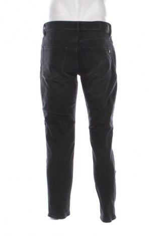 Мъжки дънки BOSS, Размер L, Цвят Черен, Цена 204,99 лв.