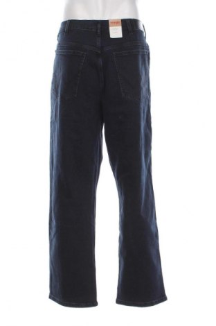 Мъжки дънки Wrangler, Размер XL, Цвят Син, Цена 174,99 лв.