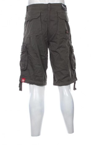 Pánske kraťasy  Alpha Industries, Veľkosť L, Farba Zelená, Cena  56,95 €