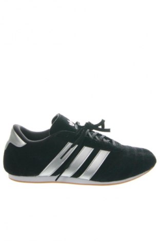 Мъжки обувки Adidas Originals, Размер 42, Цвят Многоцветен, Цена 112,99 лв.