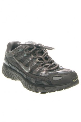 Încălțăminte bărbătească Nike, Mărime 41, Culoare Multicolor, Preț 422,99 Lei