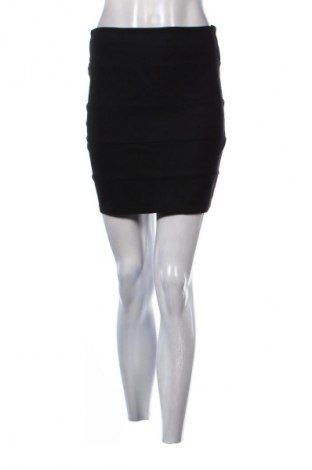 Szoknya Amisu, Méret M, Szín Fekete, Ár 3 249 Ft