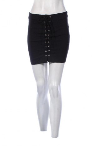 Rock Bershka, Größe S, Farbe Schwarz, Preis € 9,72