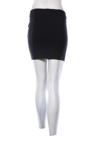 Rock Bershka, Größe S, Farbe Schwarz, Preis € 9,72