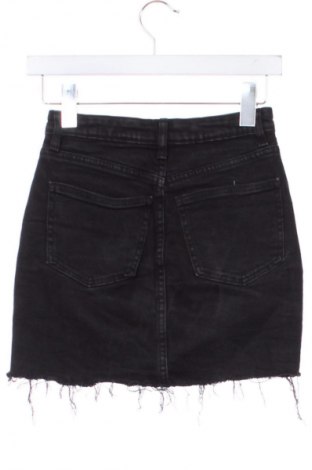 Sukně Bershka, Velikost XXS, Barva Černá, Cena  369,00 Kč