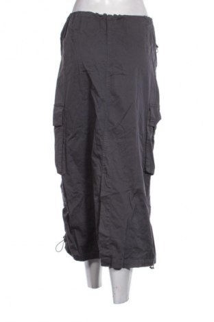 Spódnica Bershka, Rozmiar S, Kolor Szary, Cena 52,87 zł