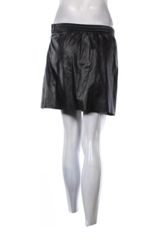 Пола Calliope, Размер M, Цвят Черен, Цена 19,00 лв.