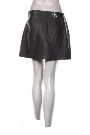 Spódnica Calvin Klein Jeans, Rozmiar M, Kolor Czarny, Cena 493,99 zł