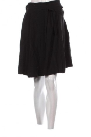 Пола Dika, Размер S, Цвят Черен, Цена 50,29 лв.