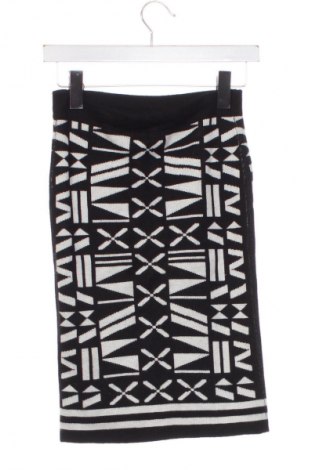 Rock Esmara, Größe XS, Farbe Mehrfarbig, Preis 10,00 €