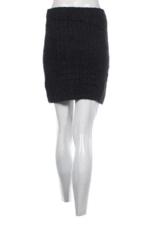 Spódnica Factorie, Rozmiar M, Kolor Czarny, Cena 68,99 zł