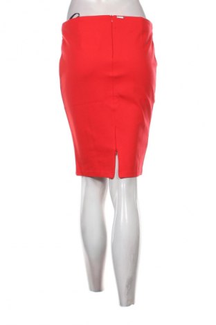 Sukně Guess, Velikost M, Barva Červená, Cena  784,00 Kč