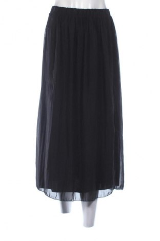 Пола LC Waikiki, Размер M, Цвят Черен, Цена 23,00 лв.