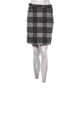 Пола Manguun, Размер S, Цвят Многоцветен, Цена 10,99 лв.