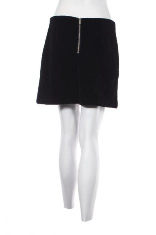 Пола New Look, Размер M, Цвят Черен, Цена 19,00 лв.