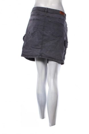 Spódnica ONLY, Rozmiar L, Kolor Szary, Cena 62,92 zł