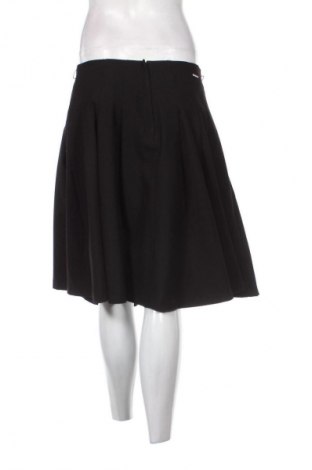 Пола Orsay, Размер M, Цвят Черен, Цена 7,99 лв.