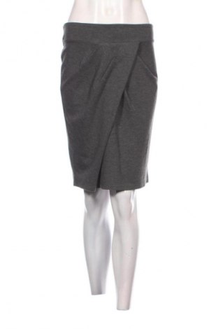 Пола Sfera, Размер M, Цвят Сив, Цена 12,99 лв.