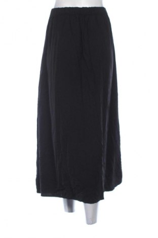 Пола Sinsay, Размер L, Цвят Черен, Цена 23,00 лв.