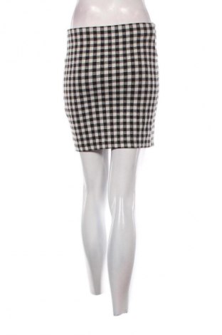 Sukňa Stradivarius, Veľkosť M, Farba Viacfarebná, Cena  6,95 €