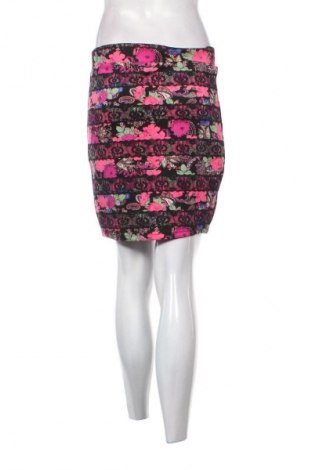 Φούστα Tally Weijl, Μέγεθος M, Χρώμα Πολύχρωμο, Τιμή 9,72 €