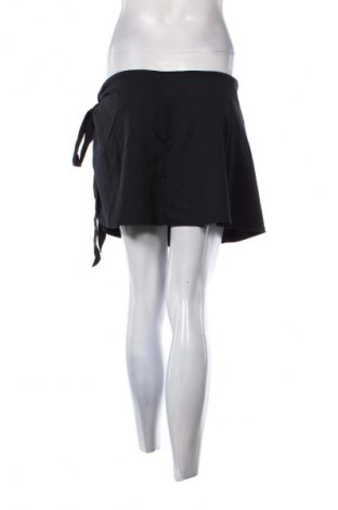 Пола Unbranded, Размер S, Цвят Черен, Цена 15,99 лв.