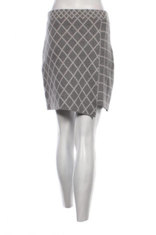 Пола Unbranded, Размер S, Цвят Многоцветен, Цена 19,55 лв.