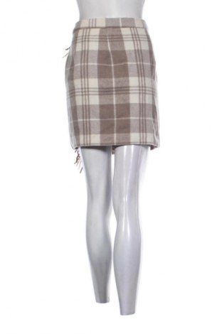 Пола Unbranded, Размер S, Цвят Многоцветен, Цена 19,00 лв.