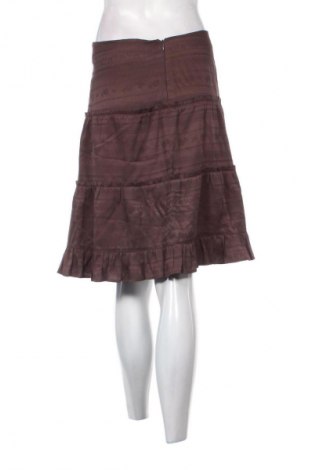 Пола Unbranded, Размер M, Цвят Кафяв, Цена 19,14 лв.