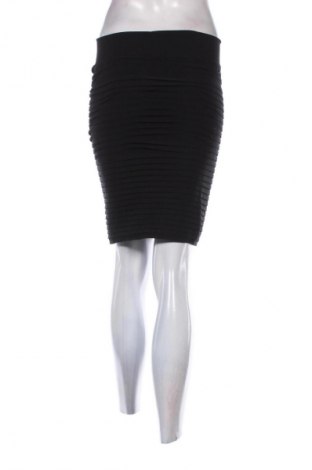 Пола Unbranded, Размер M, Цвят Черен, Цена 19,55 лв.