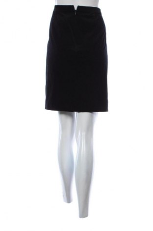 Fustă United Colors Of Benetton, Mărime M, Culoare Negru, Preț 107,89 Lei