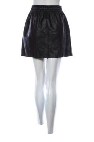 Sukně Zara, Velikost M, Barva Černá, Cena  253,00 Kč