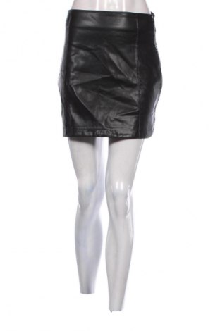 Sukně Zara, Velikost S, Barva Černá, Cena  253,00 Kč